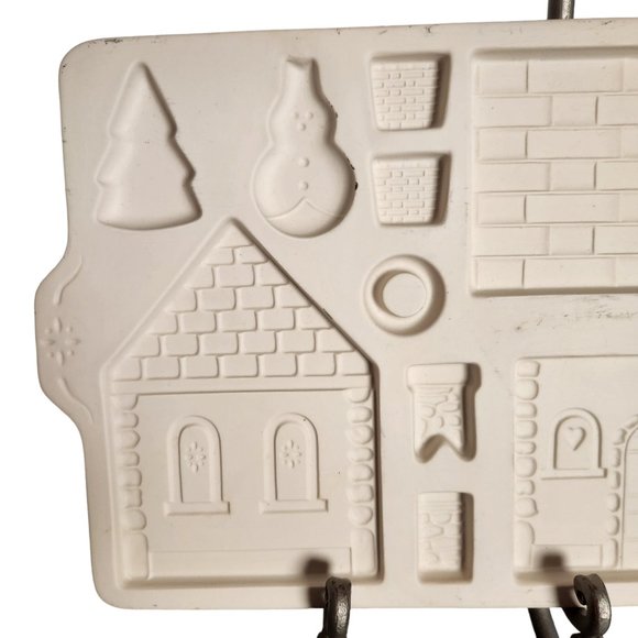 Longaberger Pottery 1995 Gingerbread Country Cottage Baking Mold - Picture 3 of 5